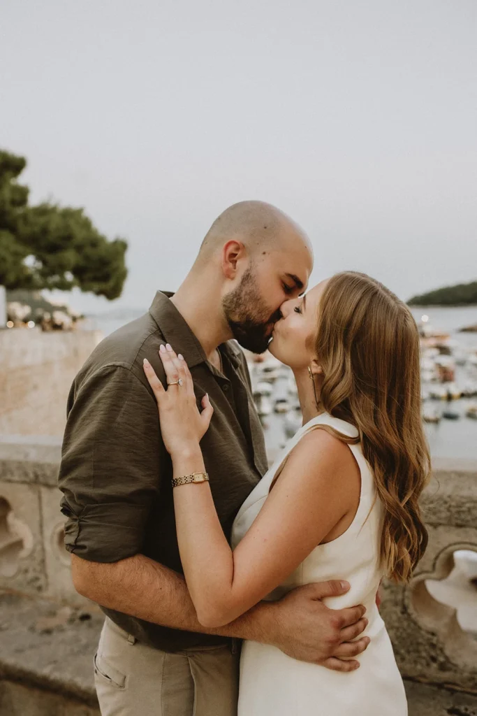 couple kissing in dubrovnik croatia